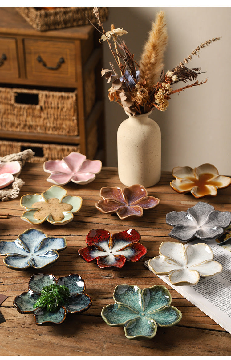 Retro Japanese Flower-Shaped Ceramic Plate