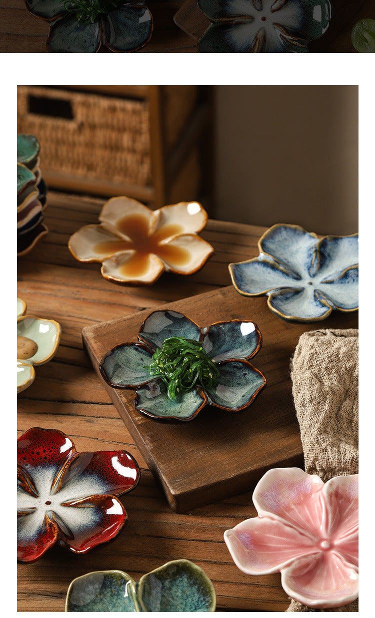 Retro Japanese Flower-Shaped Ceramic Plate
