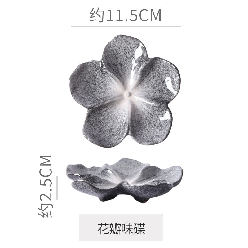 Retro Japanese Flower-Shaped Ceramic Plate