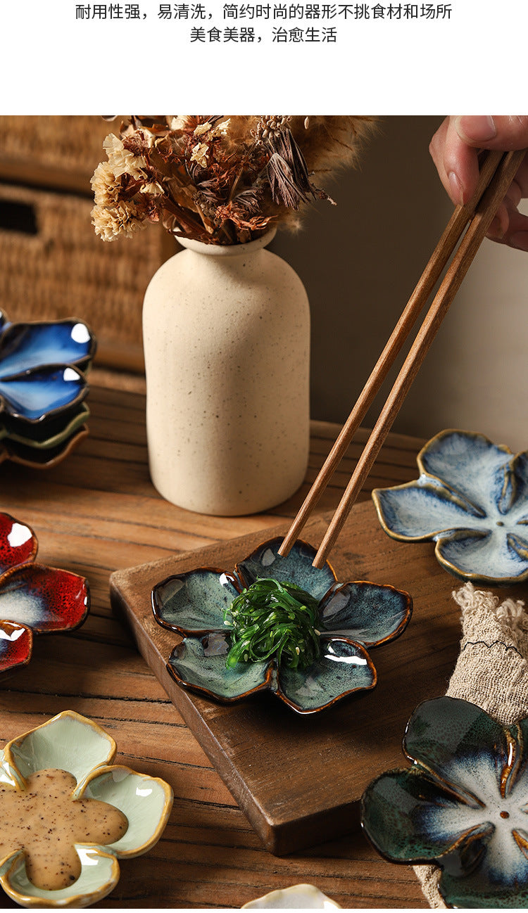 Retro Japanese Flower-Shaped Ceramic Plate