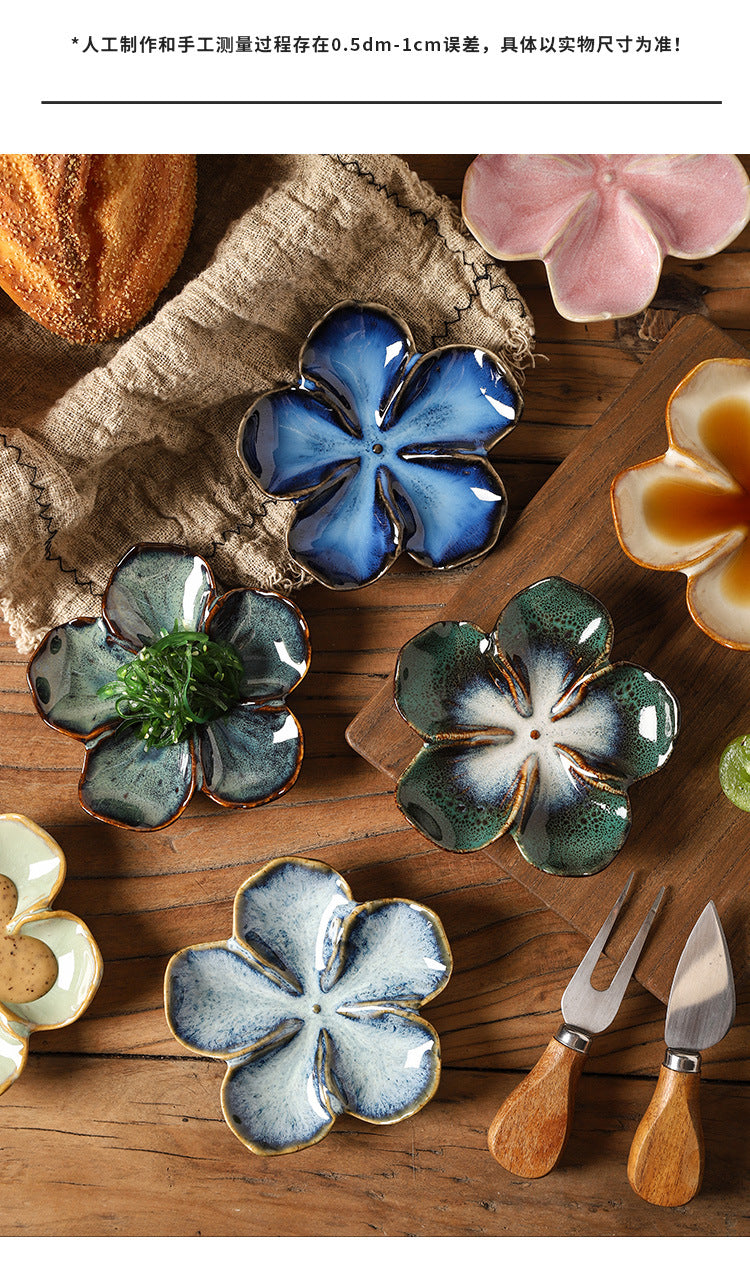 Retro Japanese Flower-Shaped Ceramic Plate