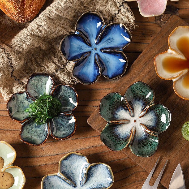 Retro Japanese Flower-Shaped Ceramic Plate