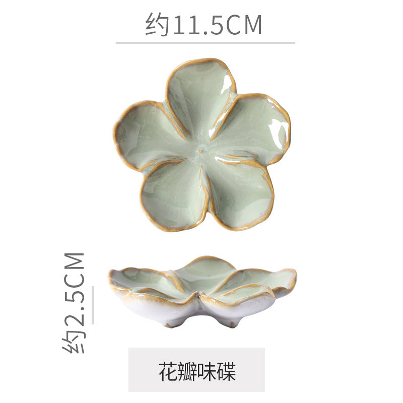 Retro Japanese Flower-Shaped Ceramic Plate